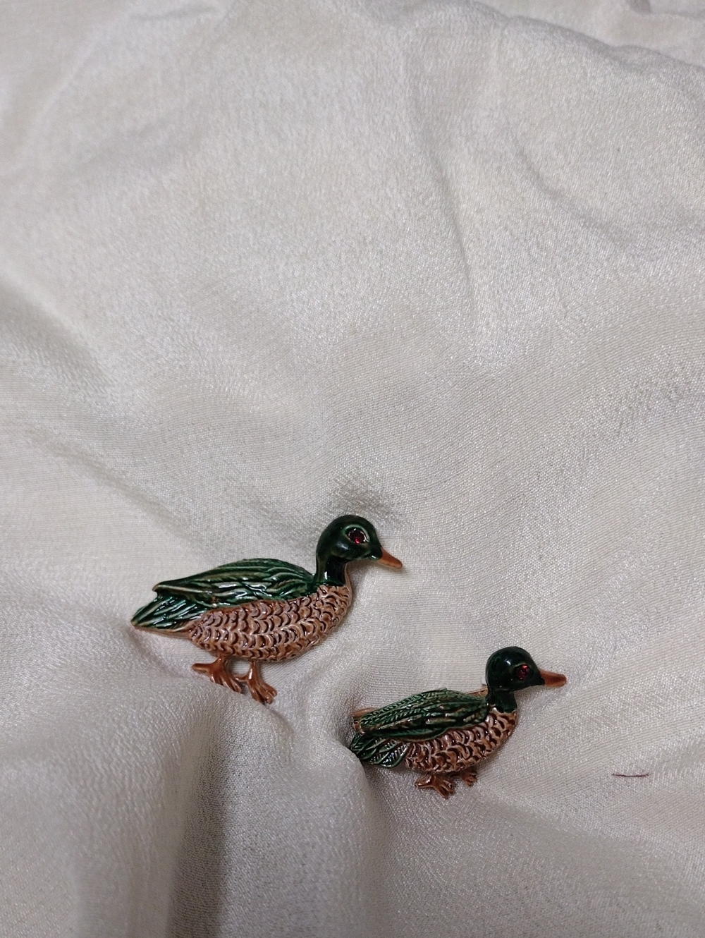 Green and Brown Duck Bird Pins - Decorative Pet Bird Accessories